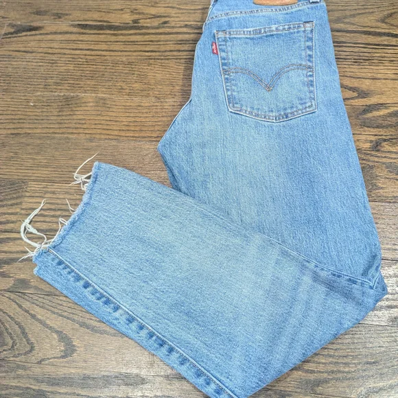 Levi's Light Blue Straight Jeans - Picture 7 of 7